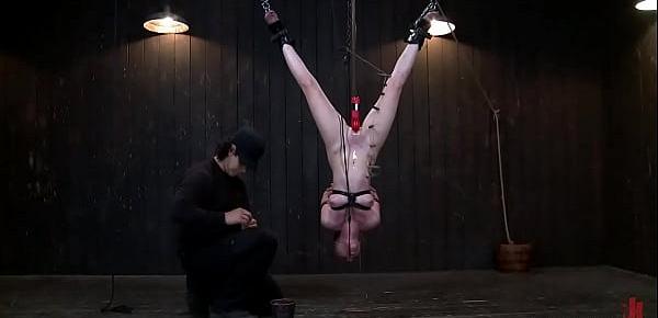 Sub vibed in upside down suspension